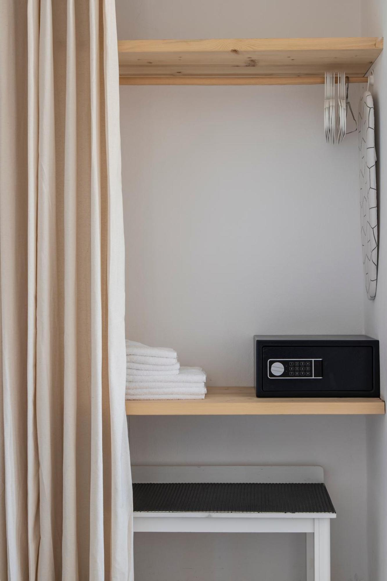K Homes-Family Stone Suite Tínos Eksteriør billede